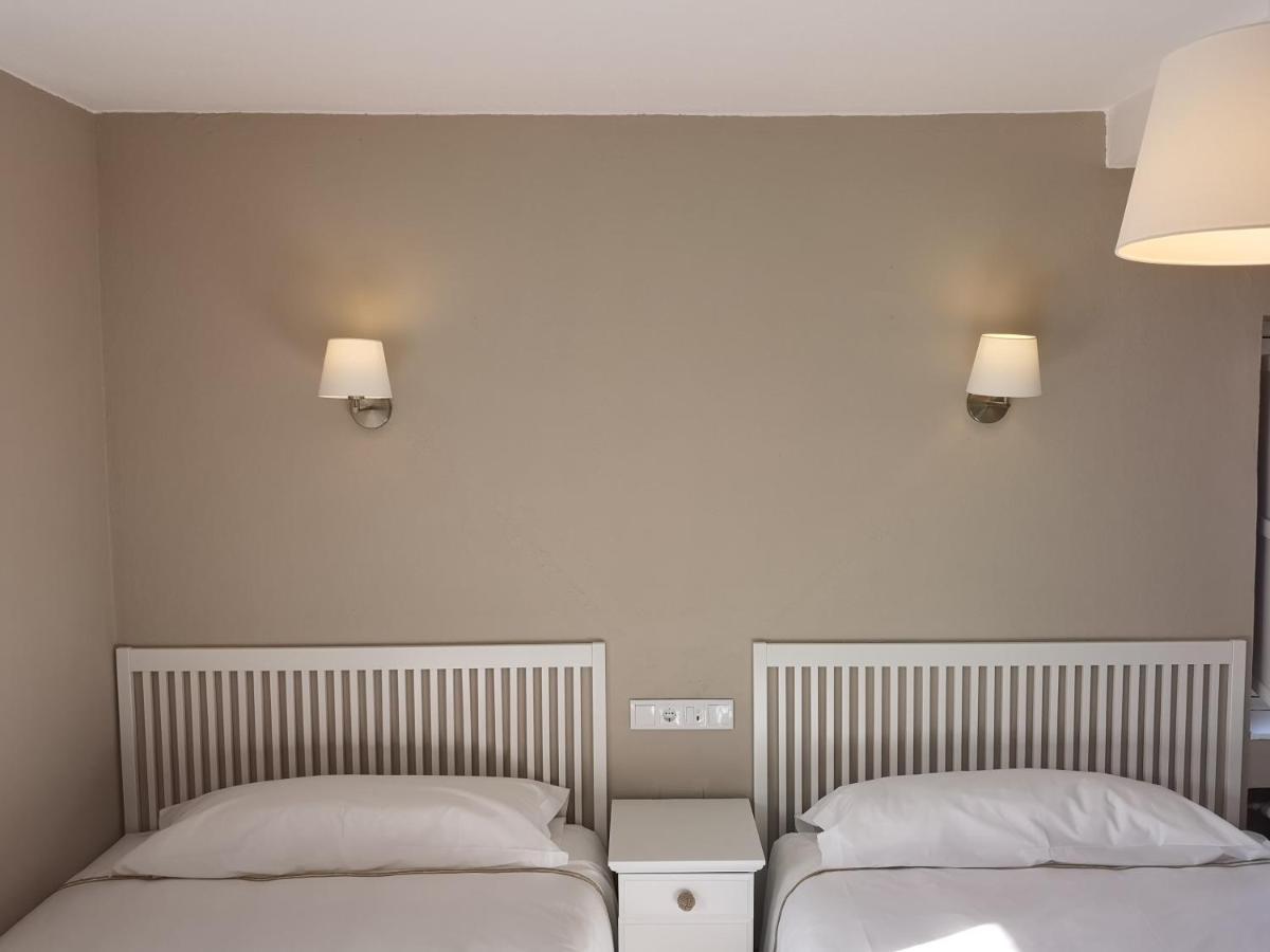 Hotel Roman ナベセス エクステリア 写真